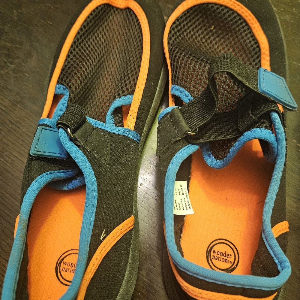 Water shoes